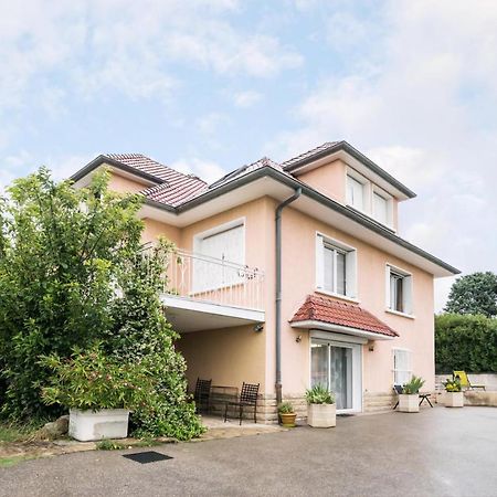 Appartement Indépendant en maison à 15 MIN de LYON Saint-Symphorien-dʼOzon Exterior foto